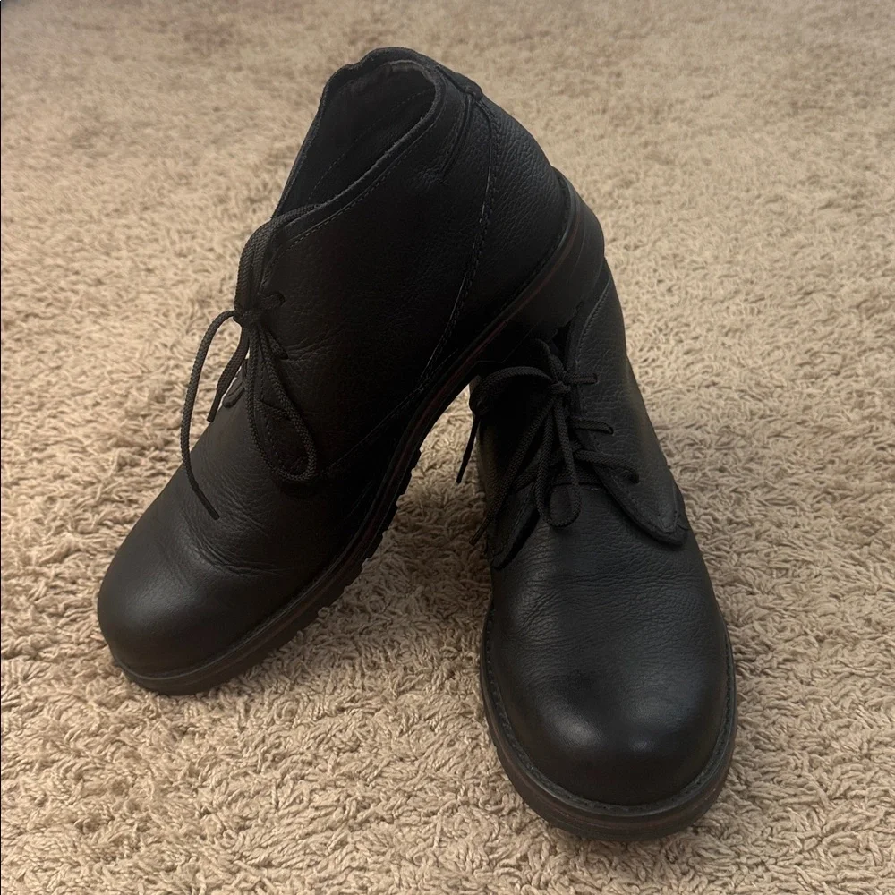 Clarks Men's Black Waterproof Extreme Comfort Chukka Boots Size 10